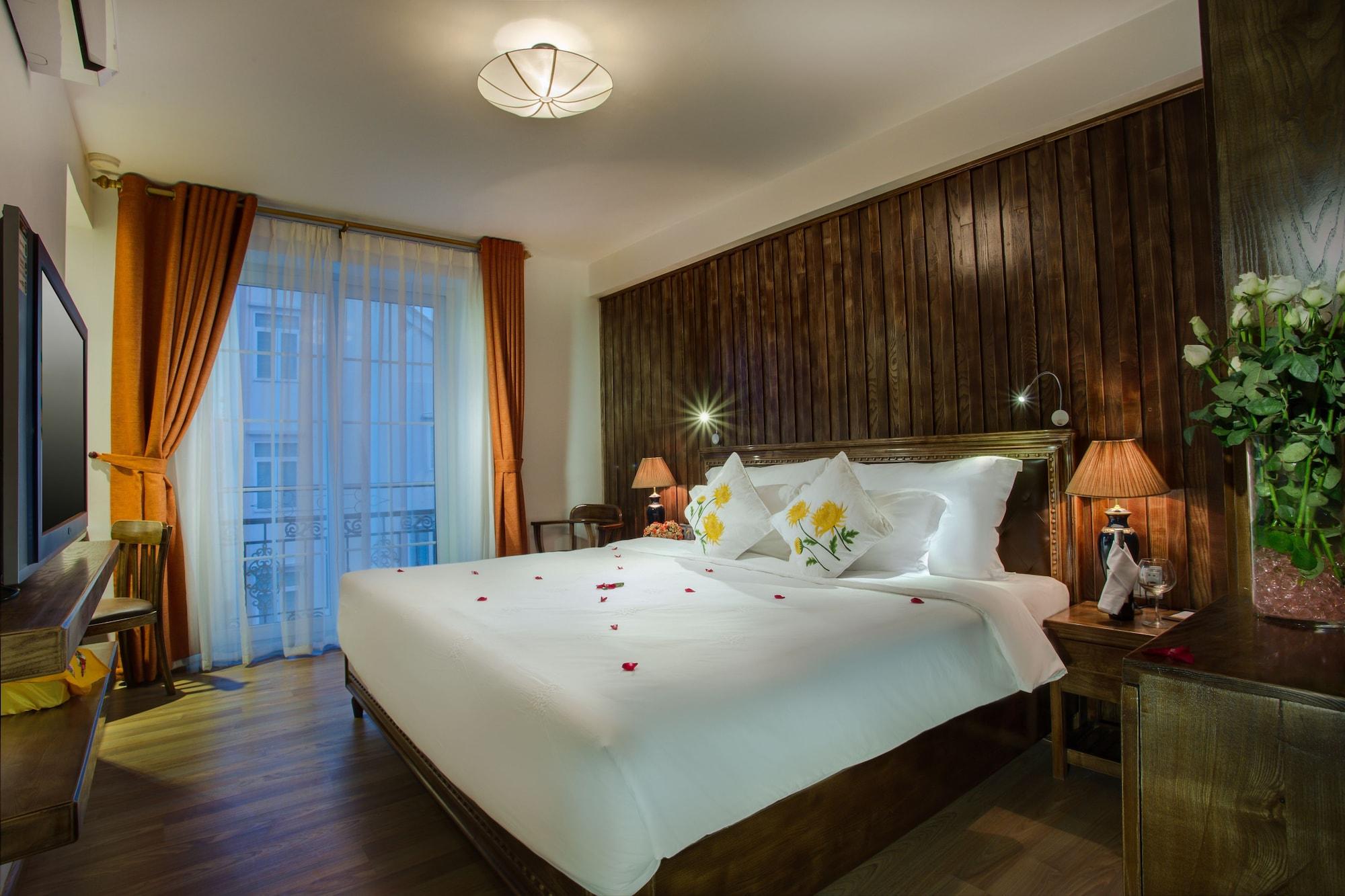 Noble & Swan Boutique Hotel Hanoi Exterior photo