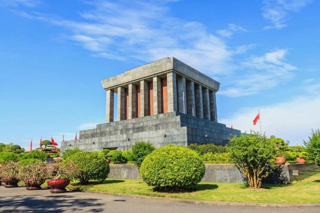 Noble & Swan Boutique Hotel Hanoi Exterior photo