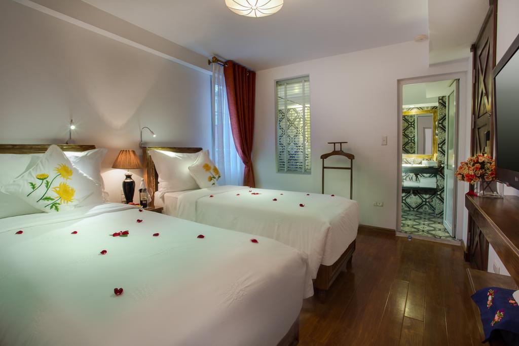 Noble & Swan Boutique Hotel Hanoi Exterior photo